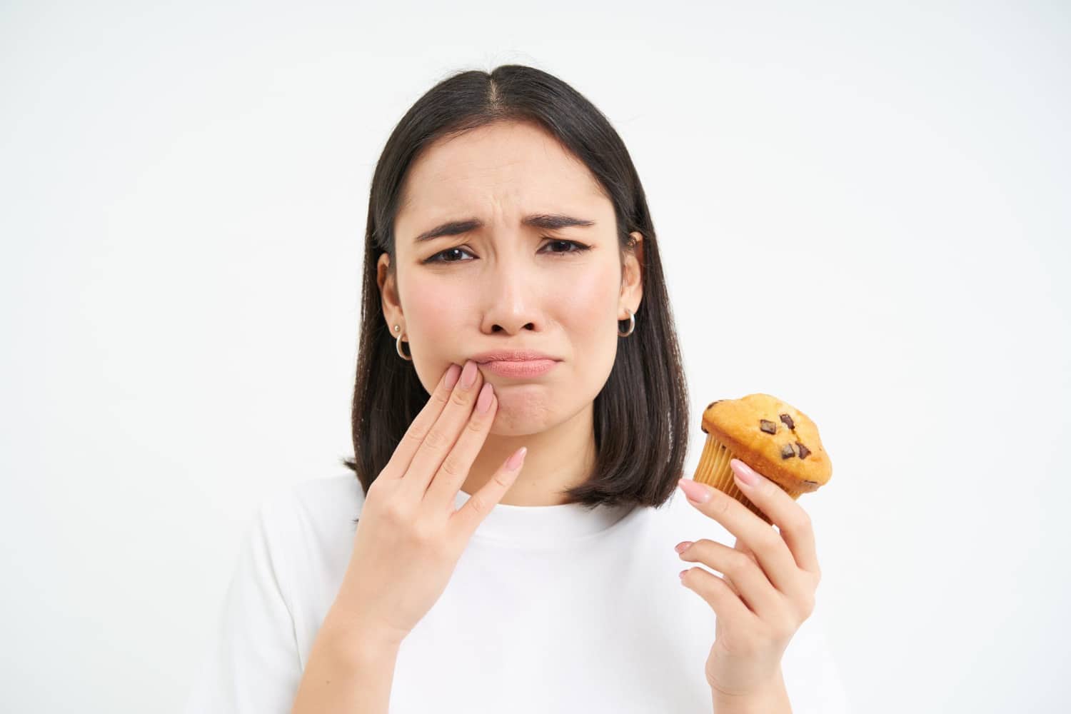 How To Handle Dental Pain, and When To Come Into the Office